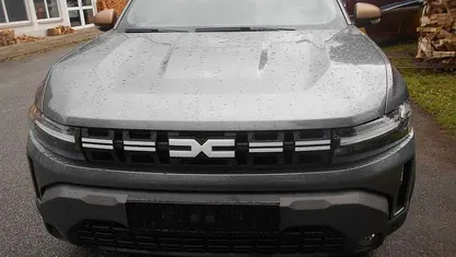 Grau Neu 2025 Dacia Duster Extreme SUV | 28.400 € (Fairer Preis)
