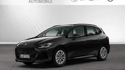 Gebraucht BMW 223 Active Tourer M Sport 218 PS (160 kW) 2025 Saphirschwarz metallic Van / Kleinbus