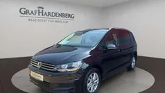 Gebraucht 2024 VW Touran Comfortline Van / Kleinbus | 33.444 € (Fairer Preis)