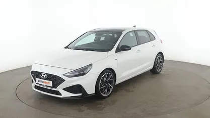 Weiß Gebraucht 2023 Hyundai i30 N Line Limousine | 24.170 € (Fairer Preis)