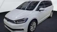 Oryxweiß perlmutteffekt Gebraucht 2024 VW Touran Highline Van / Kleinbus | 35.989 € (Fairer Preis)