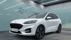 Weiß Gebraucht 2022 Ford Kuga ST-Line X SUV | 27.495 € (Fairer Preis)