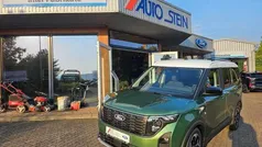 Bursting green Gebraucht 2024 Ford Tourneo Courier Active Van / Kleinbus | 29.900 € (Fairer Preis)