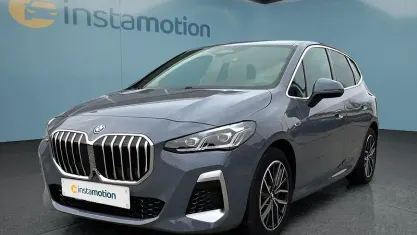 Gebraucht BMW 225 Active Tourer 245 PS (180 kW) 2022 Grau Van / Kleinbus