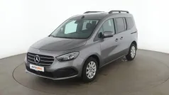Grau Gebraucht 2023 Mercedes T180 Progressive Van / Kleinbus | 26.090 € (Fairer Preis)