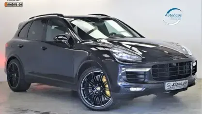 Gebraucht Porsche Cayenne Turbo S Chrono 570 PS (419 kW) 2015 Schwarz SUV