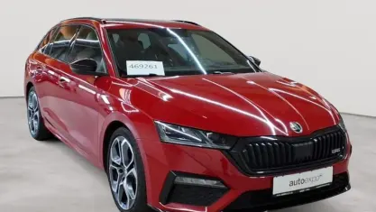 Gebraucht Skoda Octavia RS 200 PS (147 kW) 2023 Velvetrot metallic Kombi