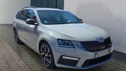 Używany Skoda Octavia RS 184 KM (135 kW) 2019 Szary Kombi