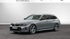 Skyscraper grau metallic Gebraucht 2024 BMW 330e M Sport Kombi | 42.888 € (Guter Preis)