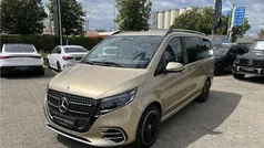 Gebraucht 2024 Mercedes V300 Style Van / Kleinbus | 83.890 € (Fairer Preis)