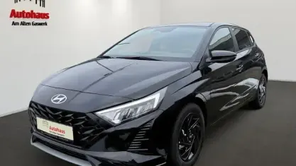 Neu Hyundai i20 Blackline 90 PS (66 kW) 2026 Schwarz Kleinwagen