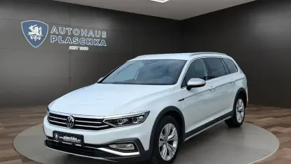 Gebraucht VW Passat 200 PS (147 kW) 2024 Gletscherweiß Kombi