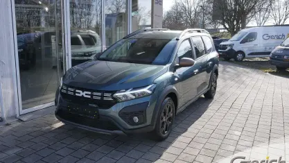 Gebraucht Dacia Jogger Extreme 110 PS (80 kW) 2025 Zedergrün Van / Kleinbus