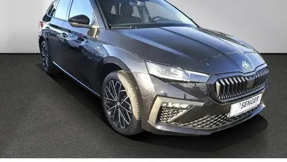 Gebraucht Skoda Scala Tour 116 PS (85 kW) 2025 Blackmagicperleffekt Kleinwagen