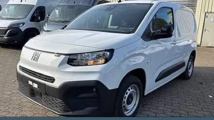 Gebraucht 2024 Fiat Doblò Van / Kleinbus | 17.838 € (Superpreis)