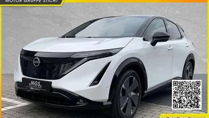 Pearl white / pearl black Gebraucht 2024 Nissan Ariya Evolve SUV | 44.990 € (Guter Preis)