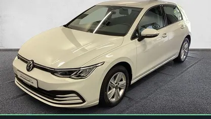 Weiß Gebraucht 2022 VW Golf Life Limousine | 20.750 € (Guter Preis)