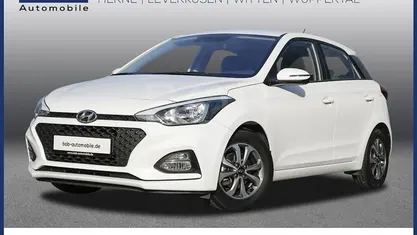 Gebraucht Hyundai i20 Trend 84 PS (61 kW) 2018 Weiß Limousine