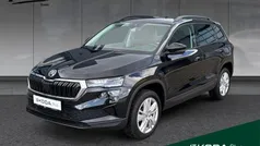 Schwarz Gebraucht 2024 Skoda Karoq Selection SUV | 29.950 € (Fairer Preis)