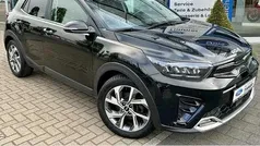 Grau Gebraucht 2022 Kia Stonic Vision SUV | 17.950 € (Guter Preis)
