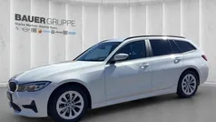 Weiss Gebraucht 2022 BMW 320 Kombi | 25.430 € (Guter Preis)