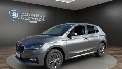 Neu Skoda Fabia Tour 116 PS (85 kW) 2025 Graphitegrau metallic Kleinwagen