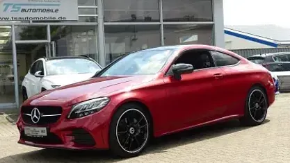 Gebraucht Mercedes C200 AMG 184 PS (135 kW) 2022 Rot Coupé