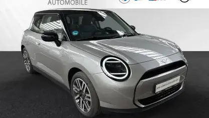 Gebraucht Mini Cooper 135 kW (184 PS) 2025 Melting silver iii Kleinwagen