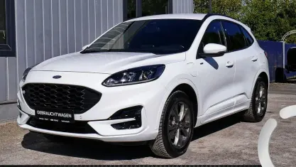 Usata Ford Kuga ST-Line 224 CV (164 kW) 2022 Bianco SUV
