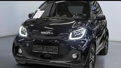 Schwarz Gebraucht 2021 Smart ForTwo Coupé Passion Exclusive Kleinwagen | 12.990 € (Fairer Preis)