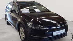 Deep black perleffekt Gebraucht 2020 VW Golf VII Comfortline Kombi | 15.390 € (Fairer Preis)