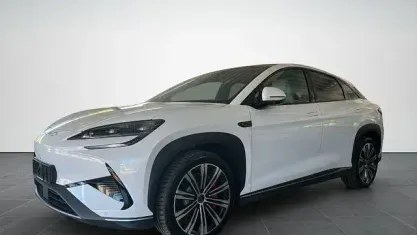 Neu BYD Sealion 7 389 kW (530 PS) 2025 Polar white SUV