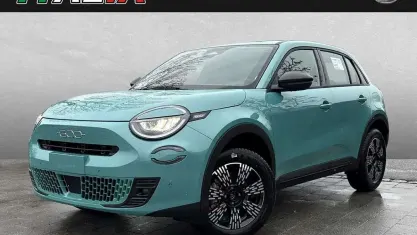 Neu Fiat 600 Business 110 PS (80 kW) 2025 Blau (acqua blau) Limousine