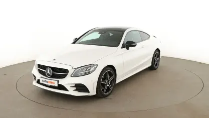 Gebraucht Mercedes C180 AMG line 170 PS (125 kW) 2023 Weiß Coupé