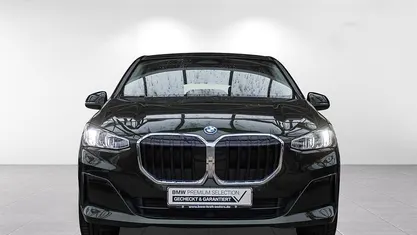 Gebraucht BMW 225 Active Tourer Sport Line 245 PS (180 kW) 2022 Van / Kleinbus
