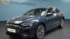 Blau Gebraucht 2023 Audi Q8 e-tron SUV | 47.399 € (Guter Preis)