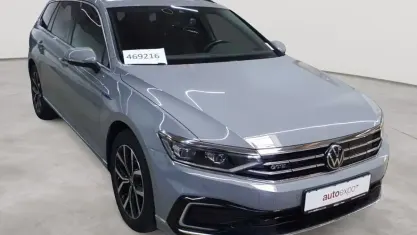 Gebraucht VW Passat GTE 156 PS (114 kW) 2022 Mondsteingrau Kombi