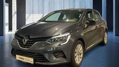 Grau Gebraucht 2021 Renault Clio V Intens Limousine | 15.990 € (Fairer Preis)