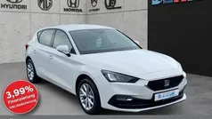 Weiß Gebraucht 2021 Seat Leon Style Limousine | 17.970 € (Fairer Preis)