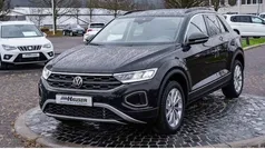 Schwarz Gebraucht 2024 VW T-Roc Life SUV | 28.295 € (Guter Preis)