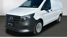 Weiß Gebraucht 2024 Mercedes Vito Van / Kleinbus | 36.593 € (Fairer Preis)