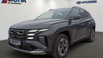 Neu Hyundai Tucson Trend 252 PS (185 kW) 2025 Ecotronic grey SUV