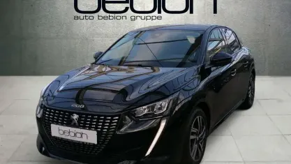 Gebraucht Peugeot 208 Allure 101 PS (74 kW) 2022 Metfa schwarz perla Kleinwagen