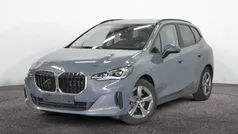 Sparkling kupfergrau Gebraucht 2023 BMW 225 Active Tourer Performance Van / Kleinbus | 31.950 € (Fairer Preis)