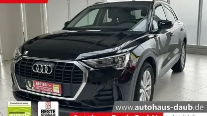 Gebraucht Audi Q3 Basis 150 PS (110 kW) 2020 Mythosschwarz metallic SUV
