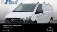 Arktikweiß Gebraucht 2023 Mercedes Vito Van / Kleinbus | 33.201 € (Fairer Preis)
