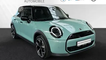 Gebraucht Mini Cooper 114 kW (156 PS) 2025 Ocean wave green Kleinwagen
