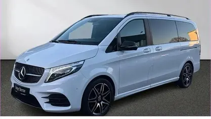 Weiß Gebraucht 2022 Mercedes V300 AMG Van / Kleinbus | 50.950 € (Guter Preis)