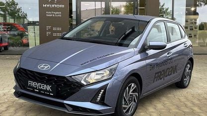 Gebraucht Hyundai i20 Trend 101 PS (74 kW) 2025 Meta blue