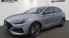 Shimmering silver Neu 2025 Hyundai i30 Advantage Limousine | 25.490 € (Fairer Preis)